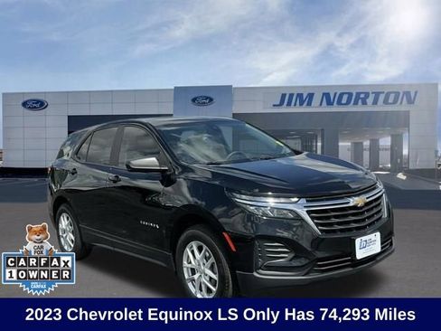 Used 2023 Chevrolet Equinox LS AWD/4WD image 1