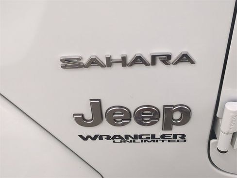 Certified 2022 Jeep Wrangler Unlimited Sahara image 14