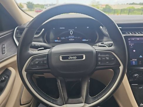 Used 2021 Jeep Grand Cherokee L Limited RWD image 31