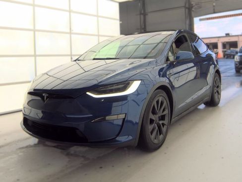 Used 2022 Tesla Model X AWD/4WD image 2