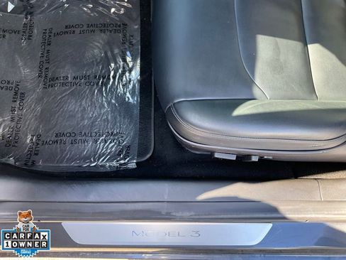 Used 2018 Tesla Model 3 Long Range image 14