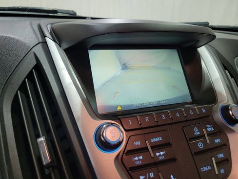 Used 2016 Chevrolet Equinox LT image 8