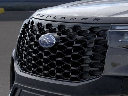 New 2026 Ford Explorer ST-Line AWD/4WD image 17