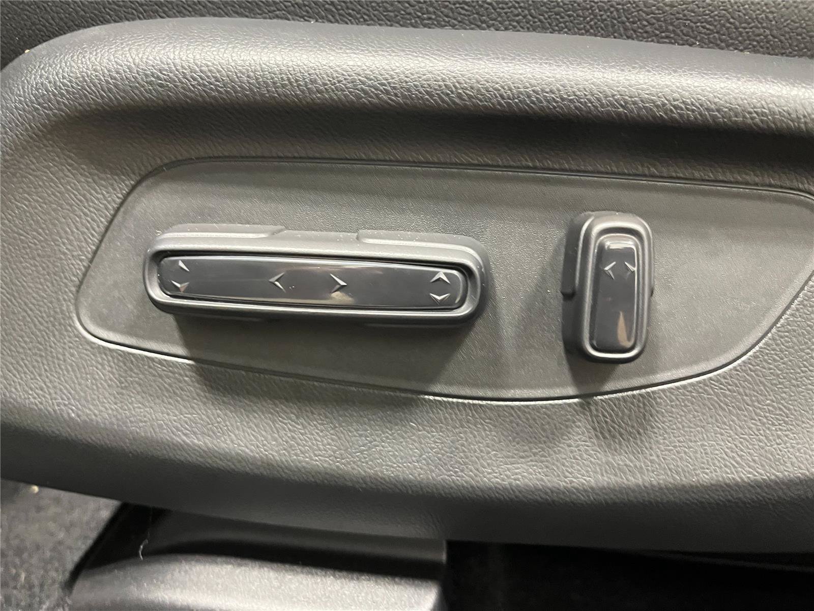 New 2027 Honda HR-V EX-L image 16