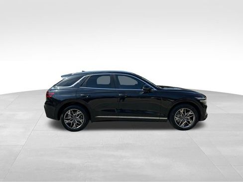 Used 2023 Genesis GV70 2.5T w/ Select Package AWD/4WD image 6