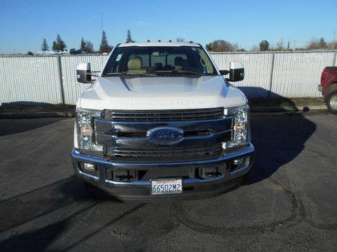 Used 2018 Ford F350 Lariat w/ Lariat Value Package image 2
