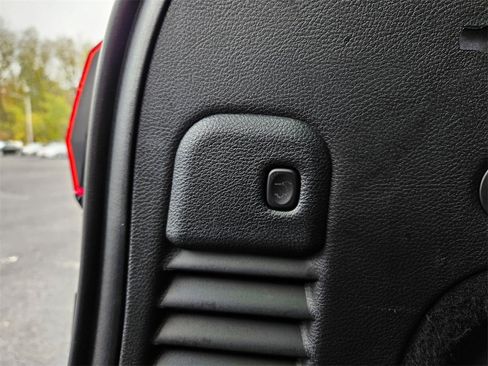 Used 2020 Jeep Grand Cherokee Altitude image 24