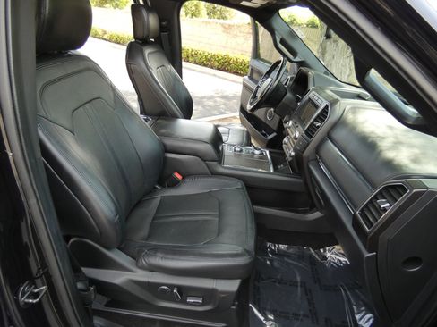 Used 2019 Ford Expedition Max Limited w/ Equipment Group 301A image 29