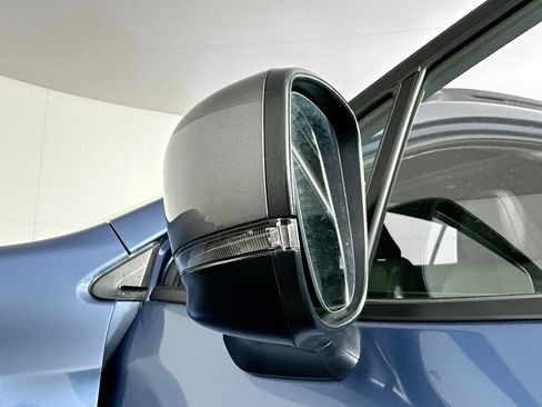 Used 2024 Subaru Crosstrek 2.0i Premium image 16