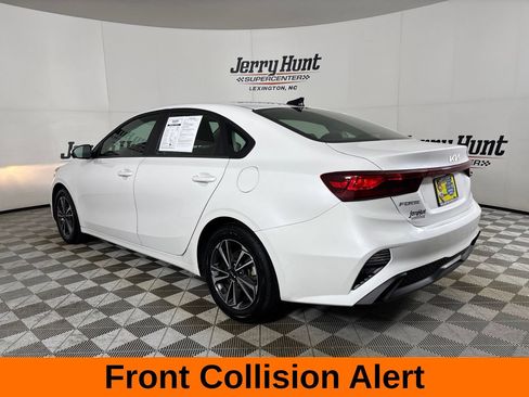 Used 2024 Kia Forte LXS FWD image 8