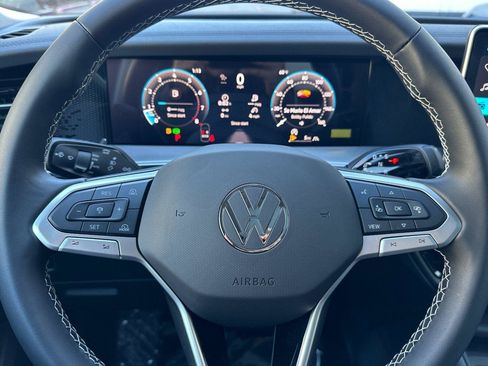 New 2026 Volkswagen Tiguan SE image 21