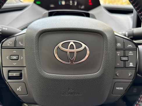 New 2026 Toyota Prius Plug-In Hybrid FWD image 23