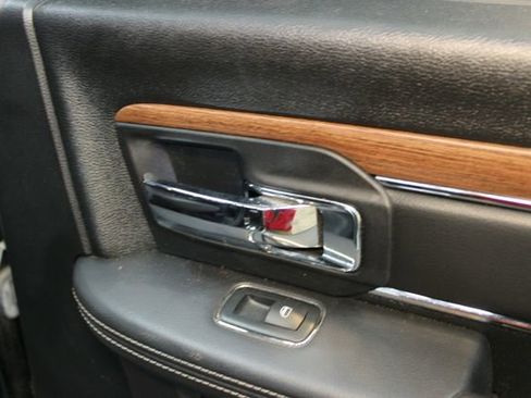 Used 2016 RAM 1500 Laramie image 13