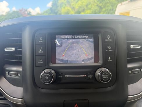 Used 2019 RAM 1500 Tradesman AWD/4WD image 32