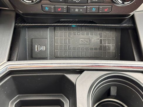 Used 2021 Ford F350 Platinum w/ Tremor Off-Road Package image 34