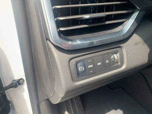 New 2026 GMC Acadia Elevation image 21