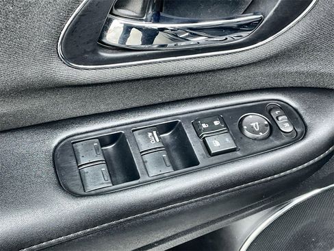 Used 2022 Honda HR-V EX image 12