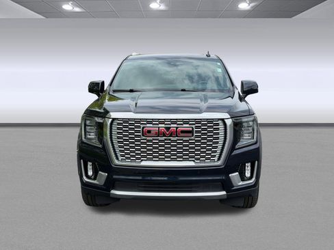 Used 2021 GMC Yukon Denali w/ Denali Premium Package AWD/4WD image 6