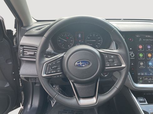 Used 2025 Subaru Outback Premium w/ Popular Package #1A AWD/4WD image 7