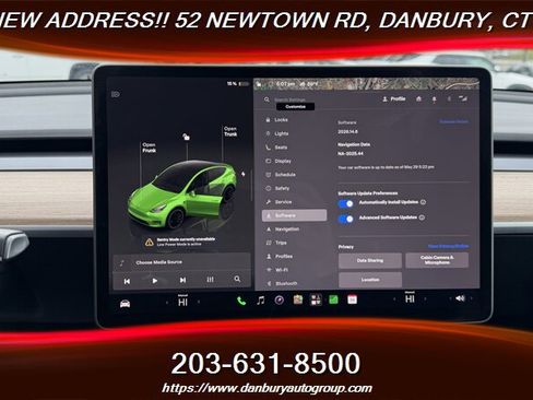 Used 2023 Tesla Model Y Performance AWD/4WD image 17