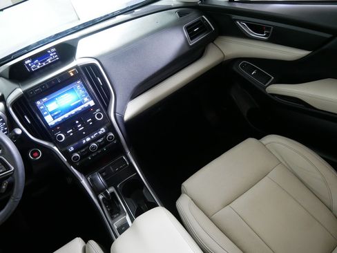 Used 2019 Subaru Ascent Limited AWD/4WD image 11