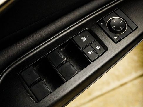 Used 2019 Lexus ES 350 w/ Premium Package image 35