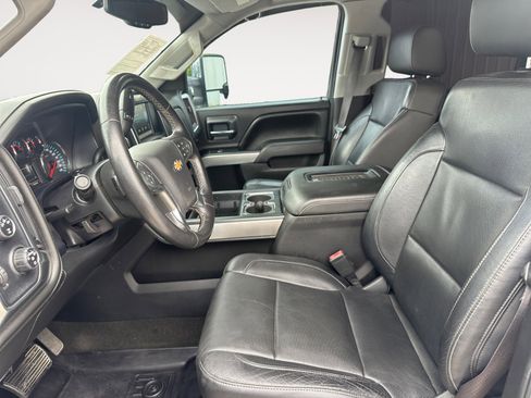 Used 2015 Chevrolet Silverado 2500 LTZ w/ LTZ Plus Package AWD/4WD image 23