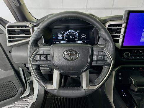 Used 2025 Toyota Tundra Limited image 15