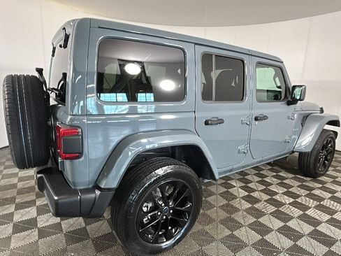 Used 2024 Jeep Wrangler Unlimited Sahara AWD/4WD image 3