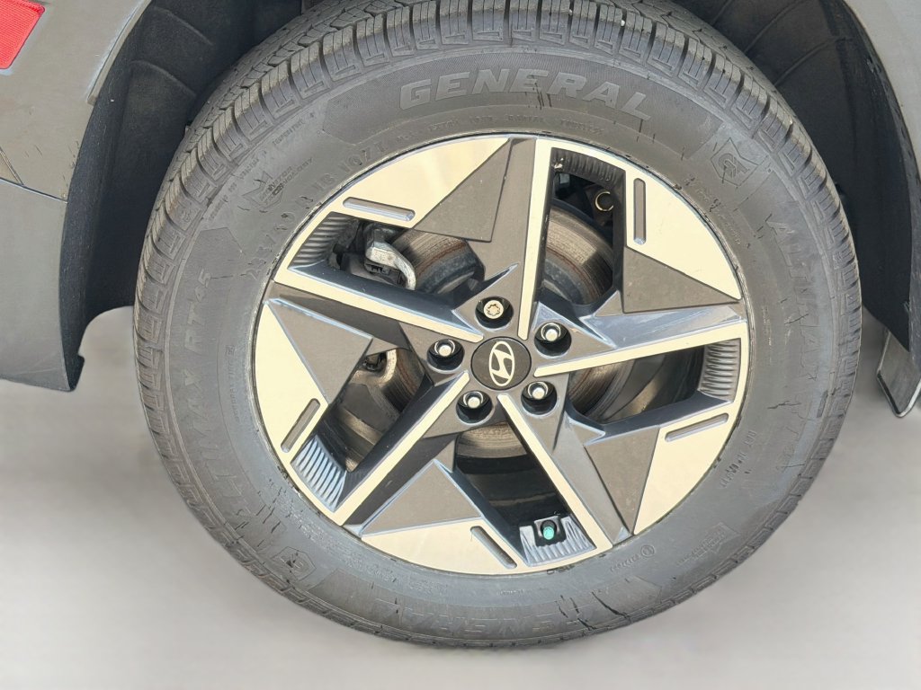 Used 2025 Hyundai Tucson SEL AWD/4WD image 8