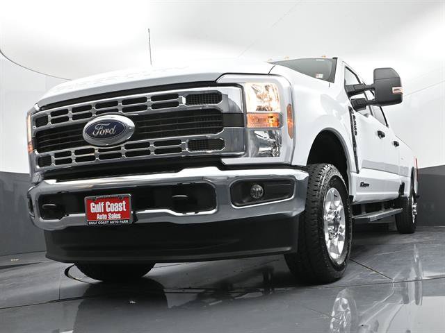Certified 2026 Ford F350 XLT w/ FX4 Off-Road Package AWD/4WD image 32