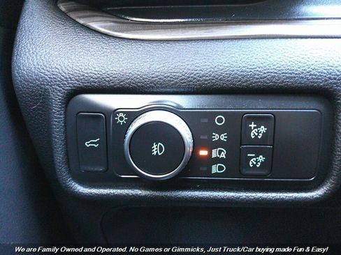 Used 2020 Ford Explorer Limited image 49