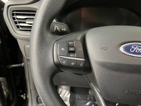 Used 2025 Ford Escape Active AWD/4WD image 26