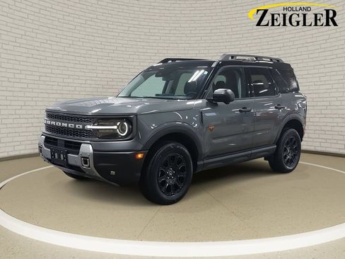 Used 2025 Ford Bronco Sport Badlands image 1
