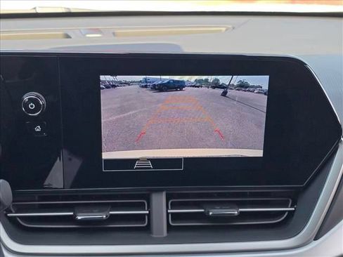 New 2026 Chevrolet Trax RS w/ Sunroof Package FWD image 21