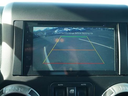 Used 2015 Jeep Wrangler Unlimited Sahara w/ Dual Top Group image 27