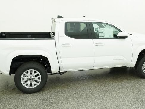 New 2026 Toyota Tacoma SR5 AWD/4WD image 10