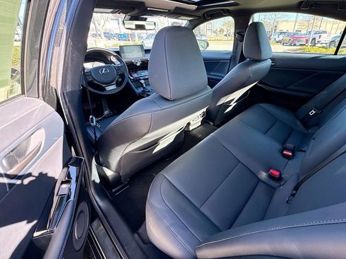 Used 2023 Lexus IS 300 w/ Comfort Package image 32