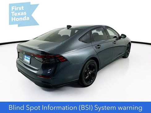 Used 2025 Honda Accord SE image 9