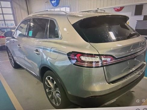 Used 2023 Lincoln Nautilus Reserve w/ Equipment Group 201A image 4