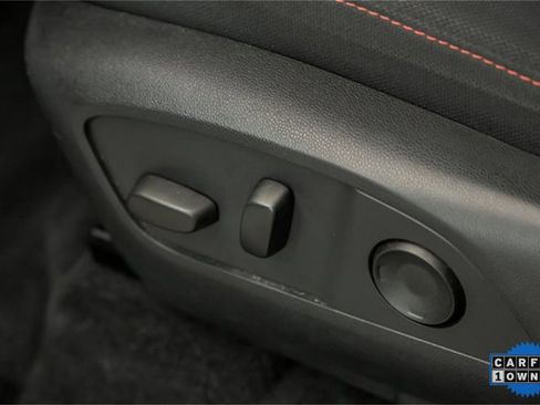 Used 2024 Chevrolet Traverse Z71 image 13