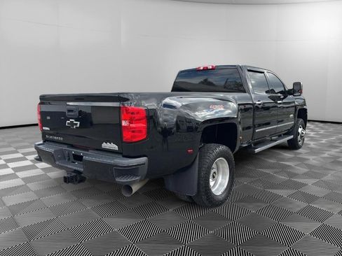Used 2015 Chevrolet Silverado 3500 High Country w/ Duramax Plus Package AWD/4WD image 4