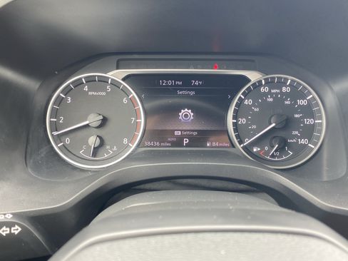 Used 2025 Nissan Rogue SV AWD/4WD image 27