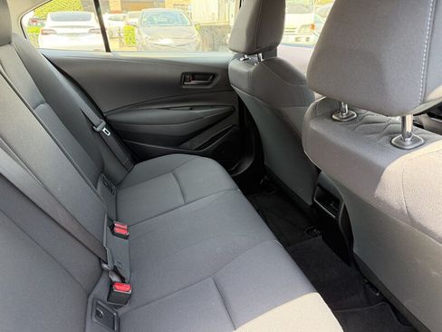 Used 2022 Toyota Corolla LE w/ Carpet Mat Package (TMS) FWD image 13