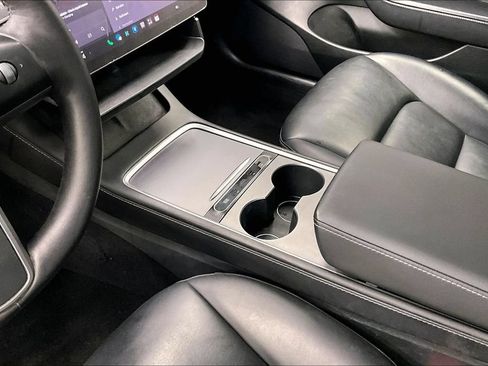 Used 2022 Tesla Model 3 Long Range AWD/4WD image 16
