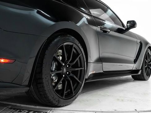 Used 2017 Ford Mustang Shelby GT350 image 15