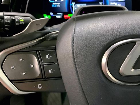 Used 2025 Lexus RX 450h AWD w/ Convenience Package image 24