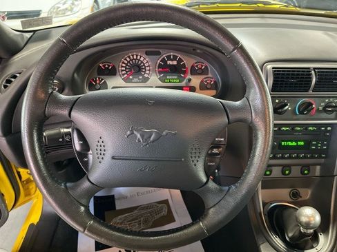 Used 2004 Ford Mustang Mach 1 RWD image 34