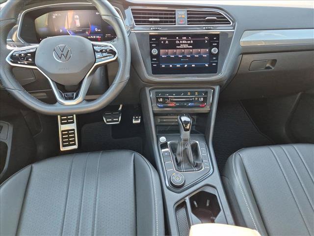 Used 2024 Volkswagen Tiguan SE R-Line AWD/4WD image 17