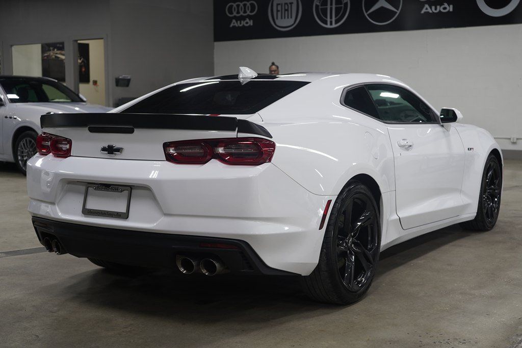 Used 2022 Chevrolet Camaro LT w/ Technology Package RWD image 5
